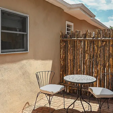Dos Hermanas Casita 4, 5 & 6 Downtown Courtyard Holiday home
