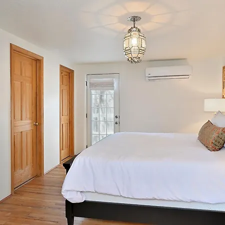 Dos Hermanas Casita 4, 5 & 6 Downtown Courtyard Holiday home