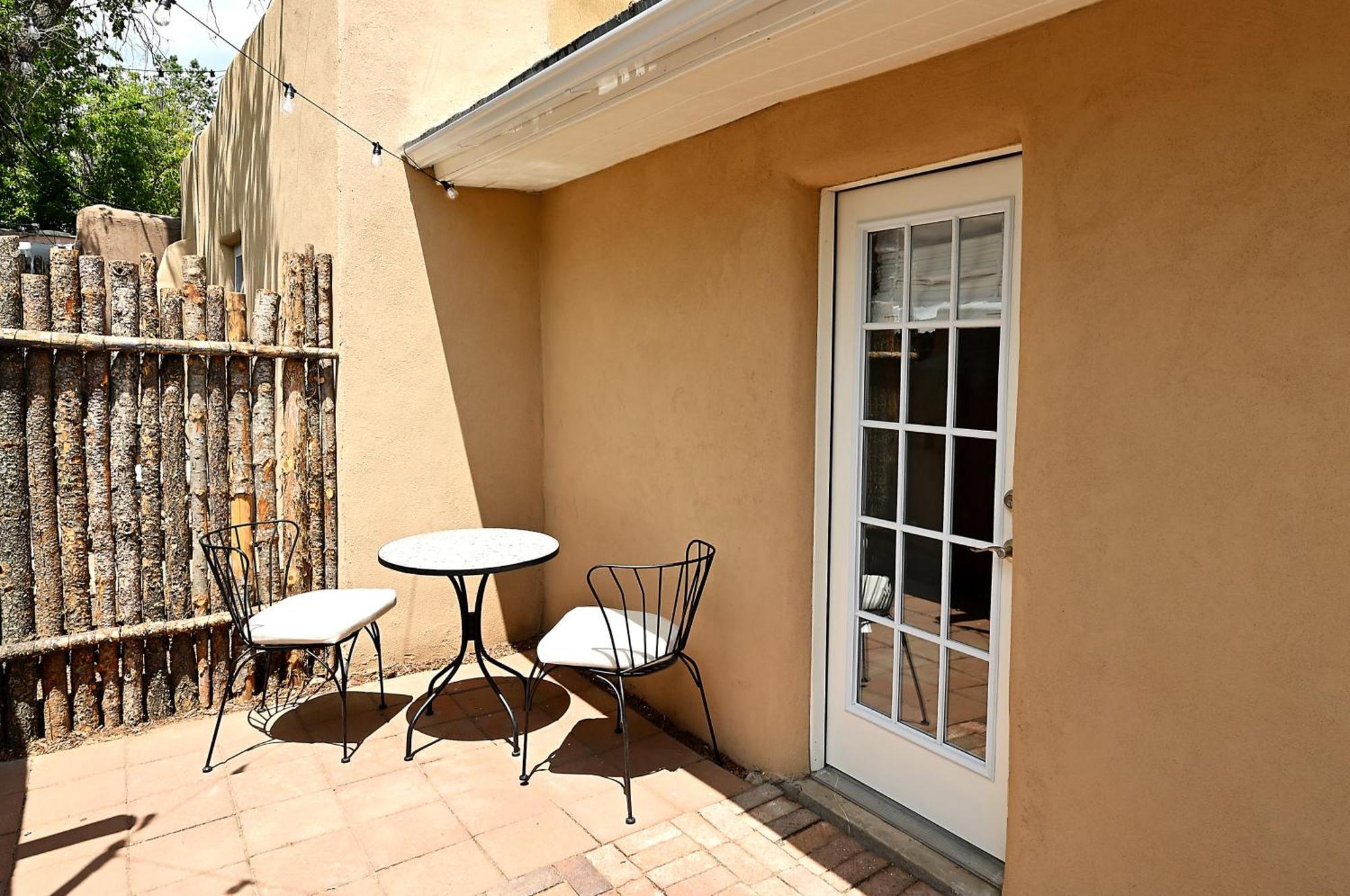Dos Hermanas Casita 1, 4 & 5 Downtown Courtyard Holiday home Santa Fe